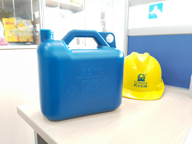30L Jerry Can Plastic Blow Molding Machine Automatic Extrusion For Flower Pot